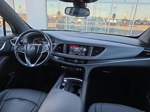 Used 2023 Buick Enclave Essence w/ Sport Touring Edition image 11