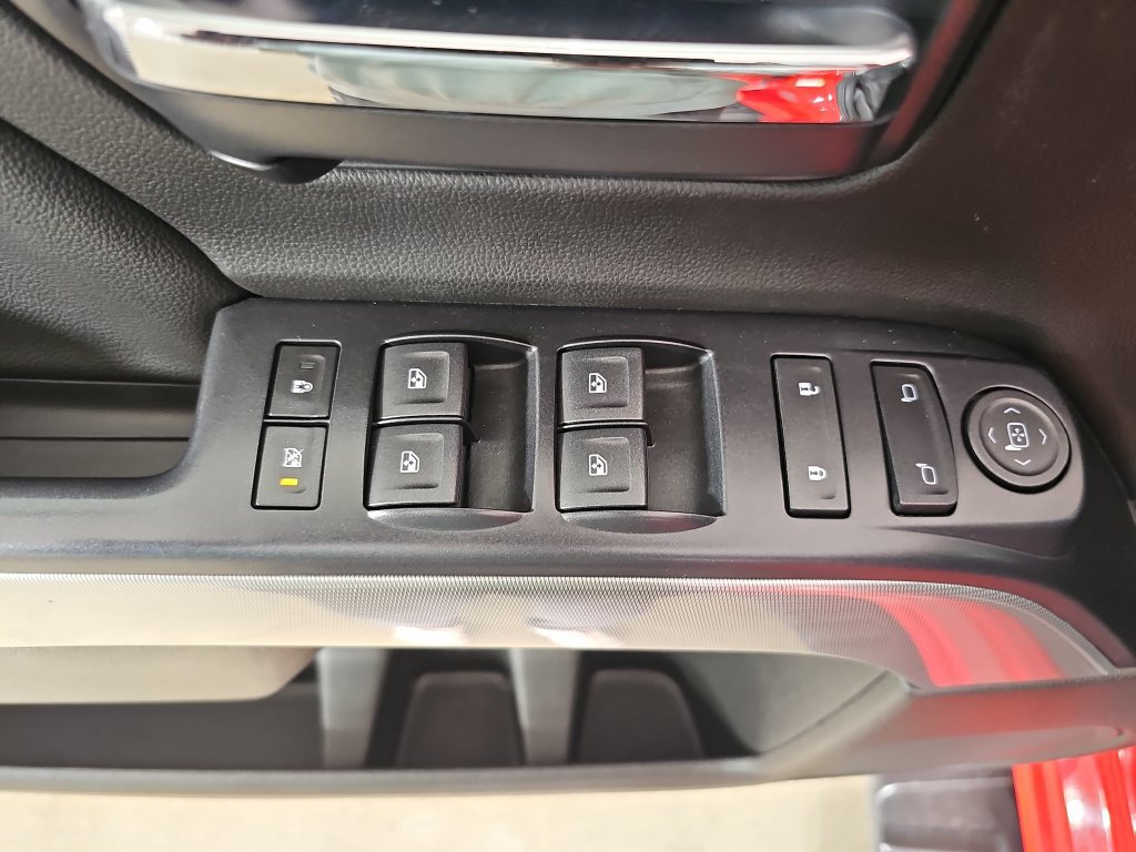 Certified 2018 Chevrolet Silverado 1500 LT w/ All Star Edition AWD/4WD image 32