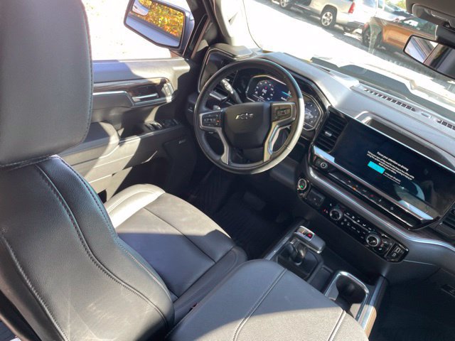 Used 2025 Chevrolet Silverado 1500 LT Trail Boss w/ Convenience Package II AWD/4WD image 23
