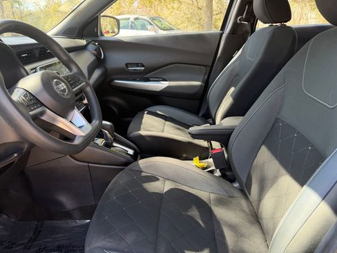 Used 2020 Nissan Kicks SV image 20