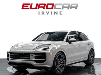 Used 2025 Porsche Cayenne AWD/4WD video 1