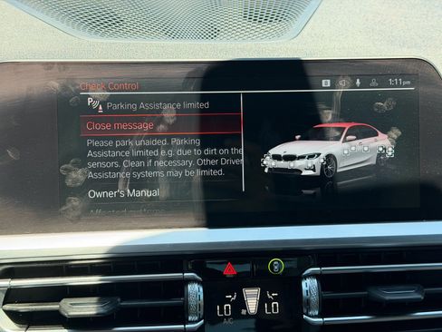 Used 2021 BMW 330i Sedan w/ Premium Package RWD image 22