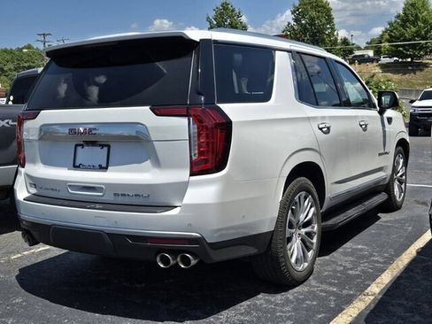 Used 2023 GMC Yukon Denali w/ Advanced Technology Package AWD/4WD image 6