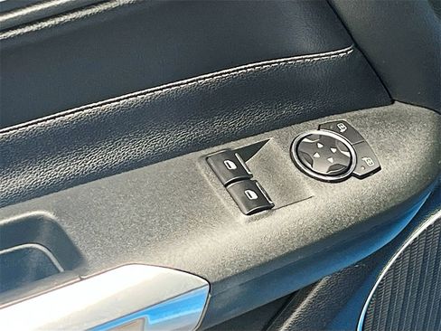 Used 2022 Ford Mustang GT Premium image 17