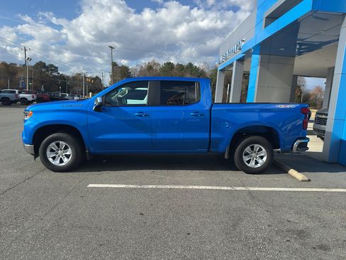 Used 2025 Chevrolet Silverado 1500 LT image 3