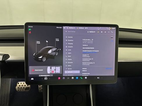 Used 2018 Tesla Model 3 Long Range image 22