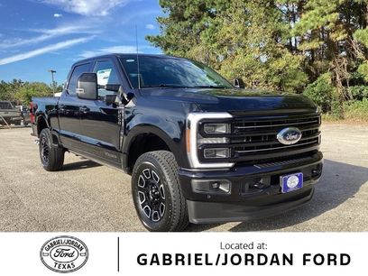 New 2026 Ford F250 Platinum w/ FX4 Off-Road Package