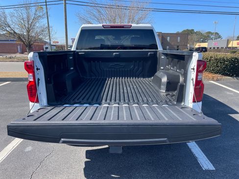 Used 2024 Chevrolet Silverado 1500 LT image 14
