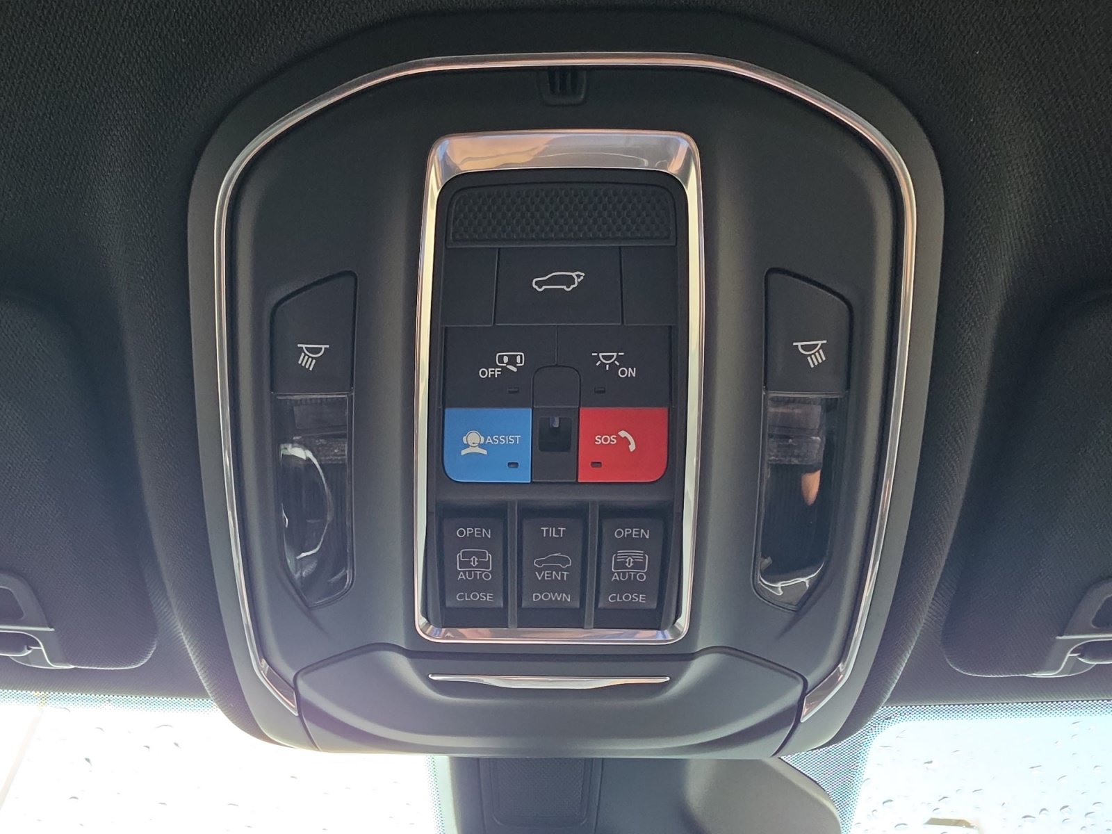 New 2026 Jeep Grand Cherokee Limited w/ Limited Altitude Package AWD/4WD image 30