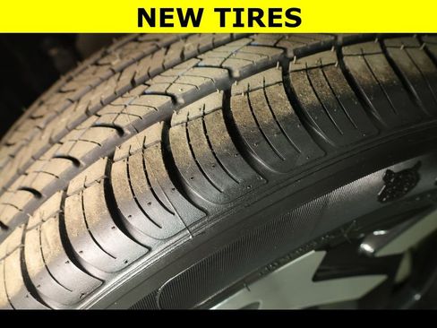 Used 2023 Subaru Crosstrek 2.5i Limited image 7