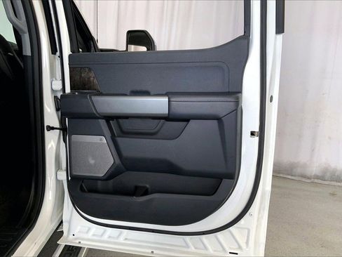 Used 2026 Ford F250 Lariat w/ Chrome Package image 23