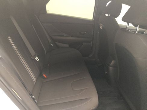 Used 2025 Hyundai Elantra Sport FWD image 19
