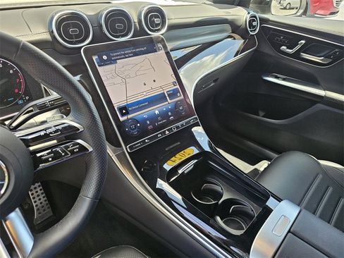 Used 2024 Mercedes-Benz GLC 300 image 22