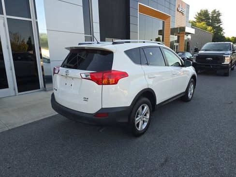 Used 2013 Toyota RAV4 XLE AWD/4WD image 6
