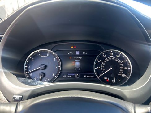 Used 2025 INFINITI QX50 Sport AWD/4WD image 21
