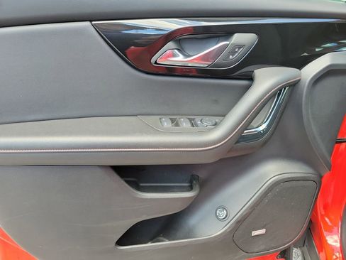 Used 2025 Chevrolet Blazer RS FWD image 19