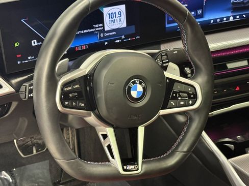 Used 2025 BMW M340i xDrive M340i xDrive w/ Premium Package image 17