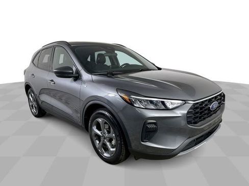 Used 2025 Ford Escape ST-Line FWD image 2