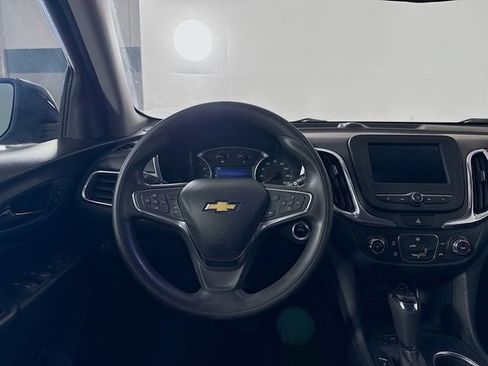 Used 2020 Chevrolet Equinox LT AWD/4WD image 22