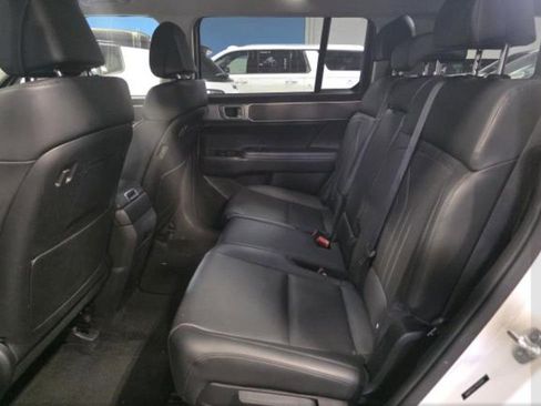Used 2025 Hyundai Santa Fe SEL AWD/4WD image 8