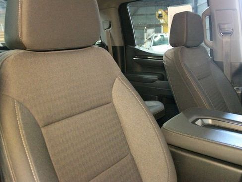 Used 2023 Chevrolet Silverado 1500 LT image 11