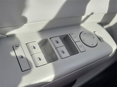 New 2026 Hyundai Kona SEL Premium image 16