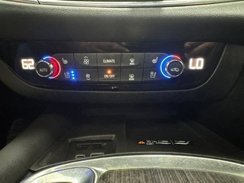 Used 2023 Buick Enclave Avenir AWD/4WD image 21