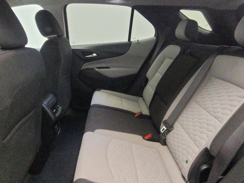 Used 2021 Chevrolet Equinox LS w/ LS Convenience Package FWD image 18