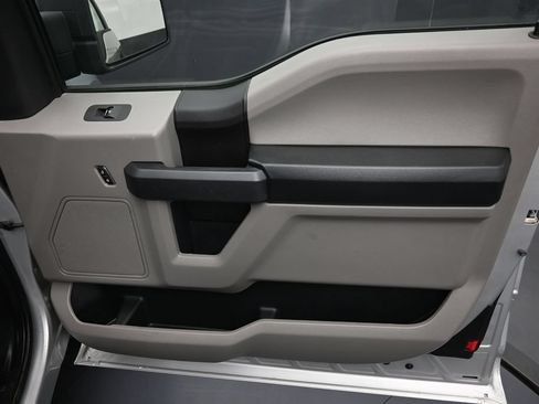 Used 2018 Ford F150 XL w/ Equipment Group 101A Mid AWD/4WD image 26