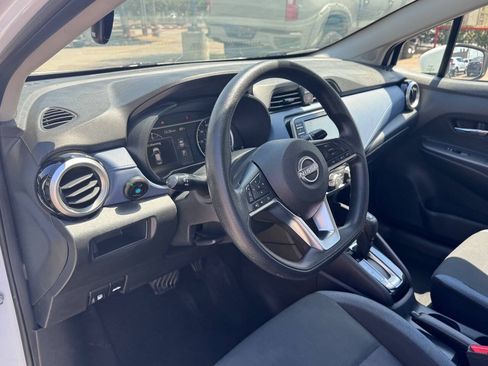 Used 2023 Nissan Versa SV FWD image 12