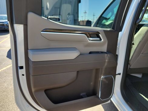 Used 2026 Chevrolet Silverado 1500 RST AWD/4WD image 18