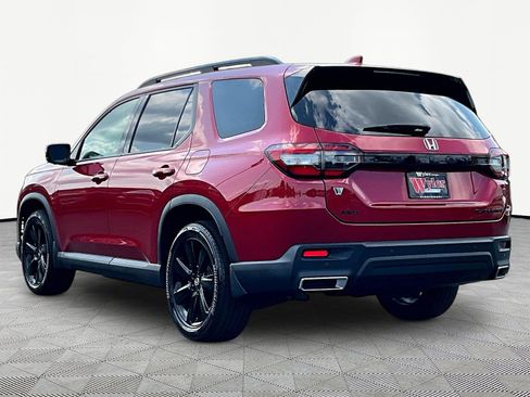 Used 2025 Honda Pilot Black Edition image 4