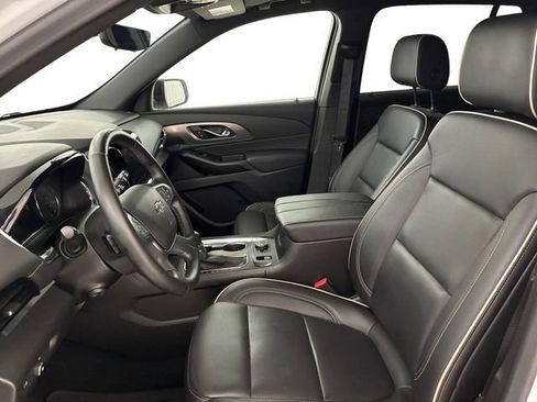 Certified 2023 Chevrolet Traverse Premier w/ Redline Edition AWD/4WD image 12