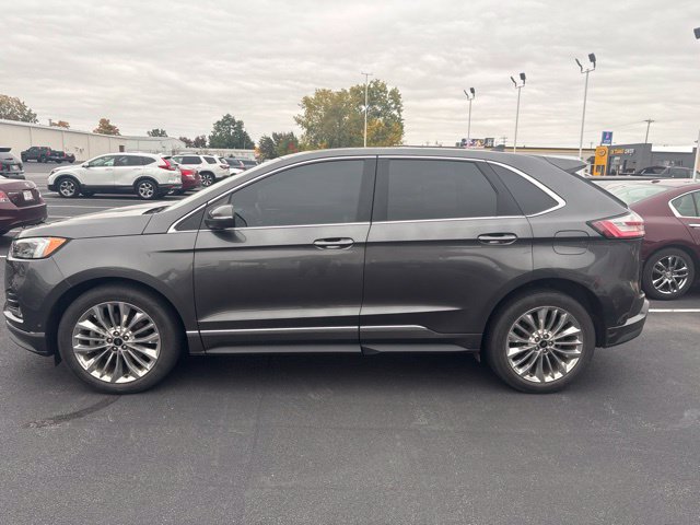 Used 2020 Ford Edge Titanium w/ Equipment Group 301A AWD/4WD image 4