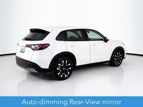 Used 2026 Honda HR-V EX-L image 8