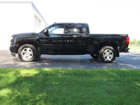 Used 2018 Chevrolet Silverado 1500 LT w/ All Star Edition AWD/4WD image 6