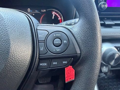 Used 2025 Toyota RAV4 LE AWD/4WD image 19