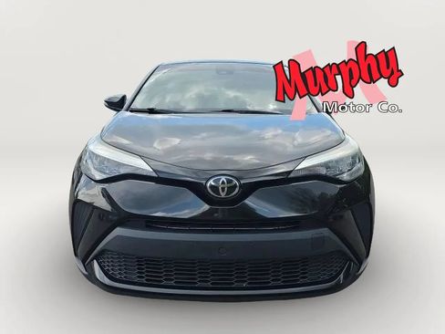 Used 2021 Toyota C-HR LE FWD image 4