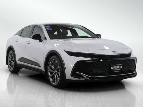 Used 2026 Toyota Crown Limited image 9