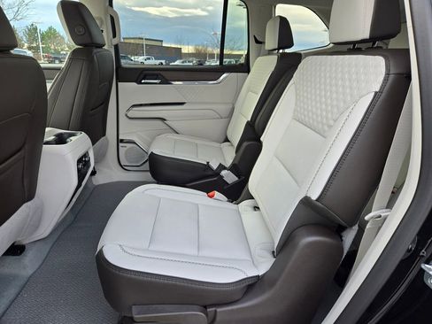 New 2026 GMC Acadia Denali w/ Super Cruise Package image 5