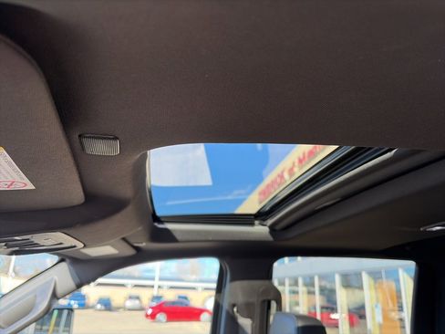 Used 2021 GMC Sierra 2500 AT4 w/ AT4 Preferred Package image 15