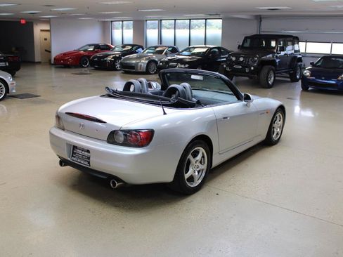 Used 2002 Honda S2000 image 37