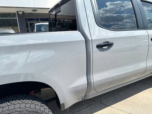 Used 2024 Chevrolet Silverado 1500 LT Trail Boss w/ Convenience Package II AWD/4WD image 26