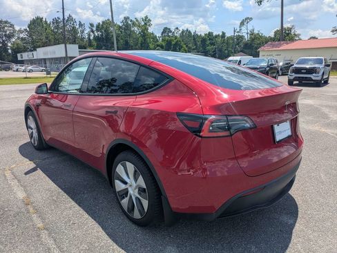 Used 2021 Tesla Model Y Long Range AWD/4WD image 6
