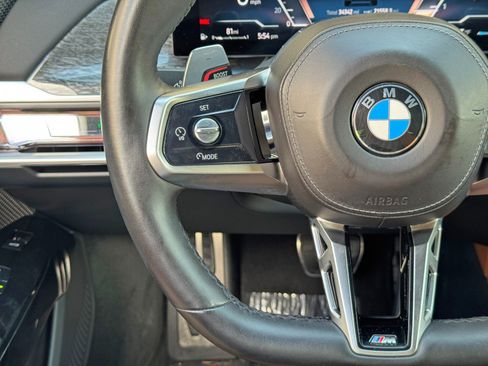 Used 2023 BMW 740i w/ Parking Assistance Package RWD image 23