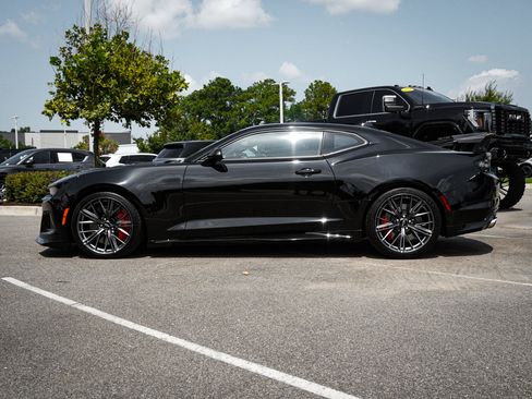 Used 2023 Chevrolet Camaro ZL1 RWD image 8
