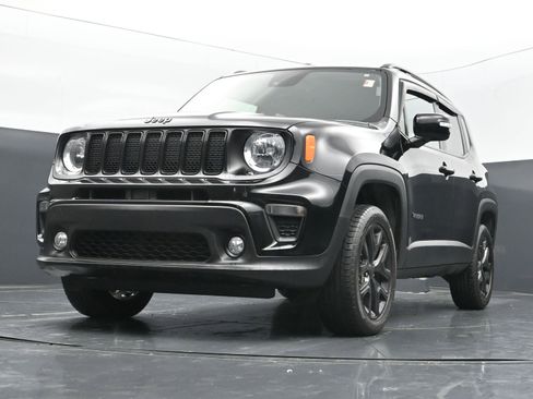 Used 2023 Jeep Renegade Altitude AWD/4WD image 34