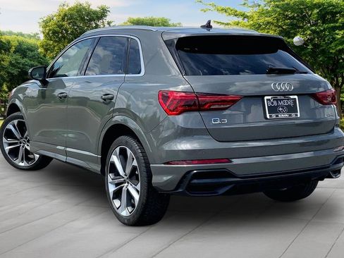 Used 2021 Audi Q3 2.0T Premium w/ Convenience Package AWD/4WD image 4