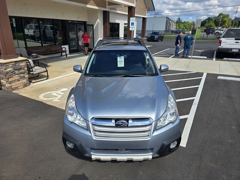 Used 2013 Subaru Outback 3.6R Limited image 10