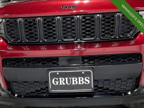 Used 2024 Jeep Grand Cherokee L Laredo AWD/4WD image 35